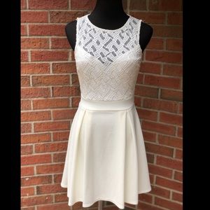 B. Darlin White Cream Lace Crochet Dress